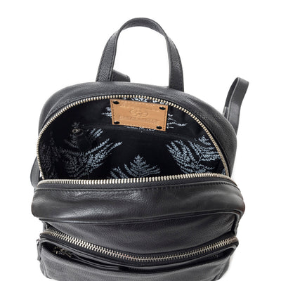 Roaming Traveller Backpack Black