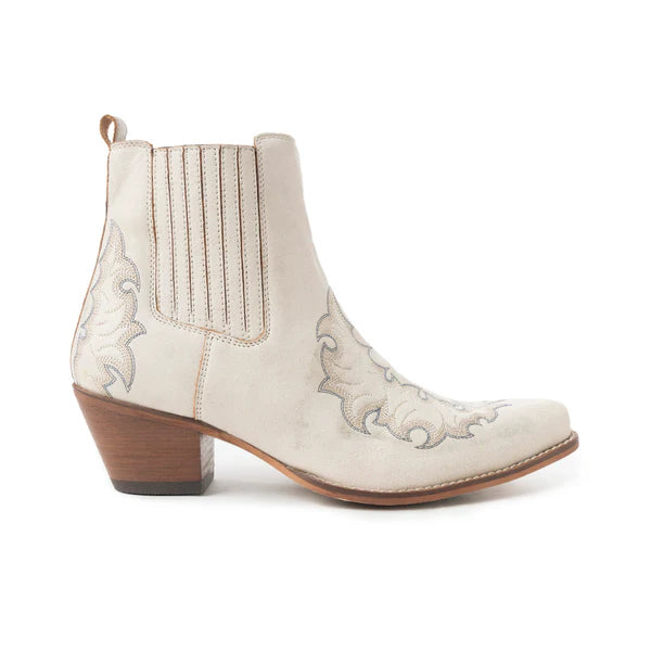 Dearling Ranch Booties White