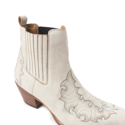 Dearling Ranch Booties White